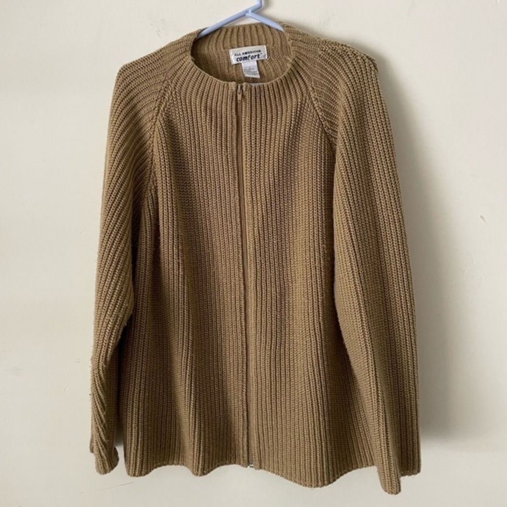 ALL AMERICAN comfort. Sweater cardigan. 100% acrylic. Man  size L